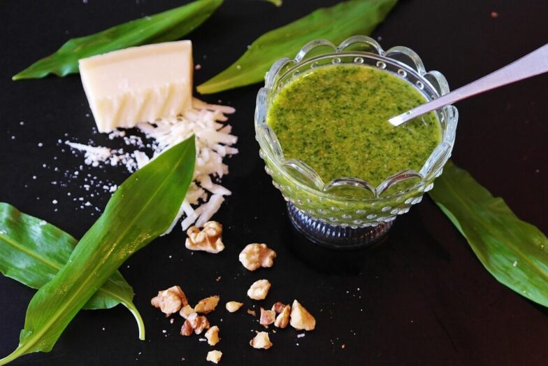 wild garlic, wild garlic pesto, pesto, cheese, parmesan, parmesan cheese, starter, fresh, yummy, homemade, pesto, pesto, pesto, pesto, pesto