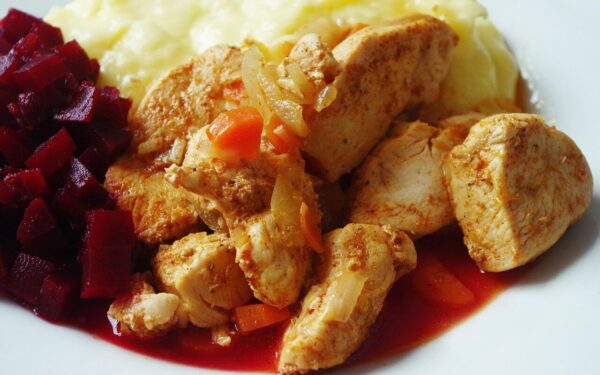 meal, lunch, chicken, a plate, dish, covered, potatoes