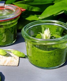 pesto, wild garlic, wild garlic pesto, herbs, homemade, wild vegetables, forest garlic, young leaves, odor, wild garlic leaves, harbinger of spring, culinary herbs, fresh, green, oil, meal, pesto, pesto, pesto, pesto, pesto, wild garlic, wild garlic