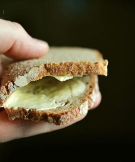 Duona su sviestu. Pixabay nuotr.