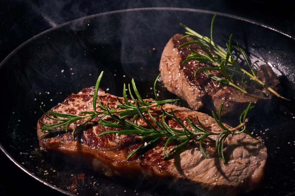 steak, pan, rosemary, food, flesh, beef, yummy, grilling, grill, dinner, grilled, gourmet, cook, grill pan, cast iron, iron, health, diet, steam, salt, pepper, roast beef, steak, steak, steak, steak, steak