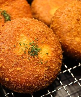 bread, croquette, donut, powder, bakery, korea, baguette bread, dessert, xclusive, fry bread, baker, perforated design evening light, boulangerie, panadería, pastelería, bäcker, cửa hàng bánh mỳ, croquette, croquette, croquette, croquette, croquette