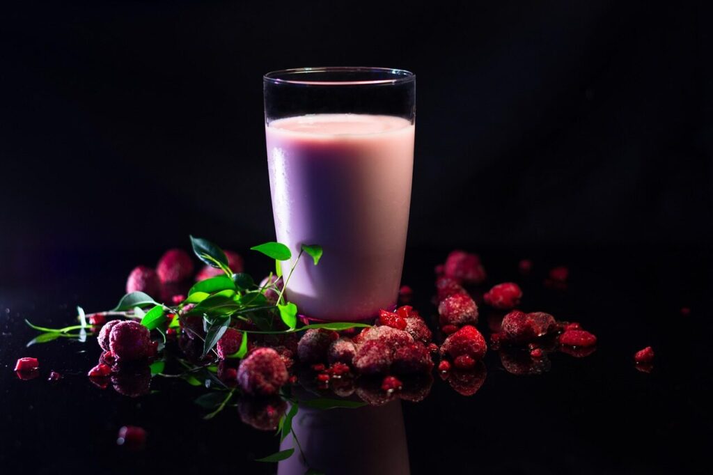 raspberry, berry, milkshake, drink, smoothie, milk, beverages, dessert, cute, healthy, shake, refreshment, yummy, ice cream, berry shake, enjoyment, milkshake, milkshake, milkshake, milkshake, milkshake, smoothie