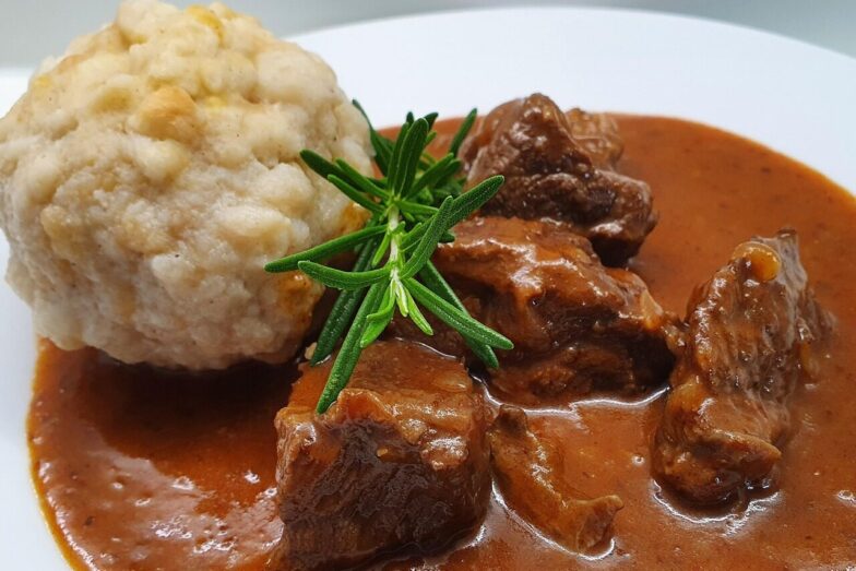 goulash, wiener saft goulash, juice goulash, gulyás, dumplings, bread dumplings, goulash, goulash, goulash, goulash, goulash