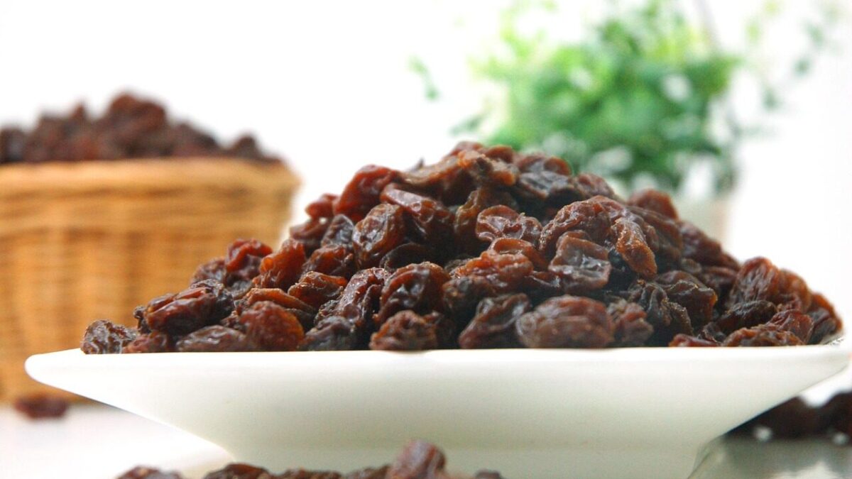 food, raisin, plum, raisin, raisin, raisin, raisin, raisin
