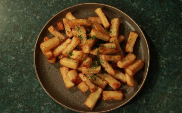french fries, fried potatoes, vegetables, triple cooked chips, food, meal, potato fries, dinner, lunch, kitchen, cooking, fried vegetables, dish, french fries, french fries, french fries, french fries, french fries, fried potatoes