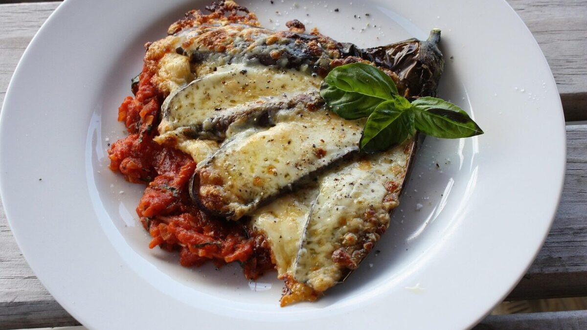 eggplant, aubergine, parmigiana, vegetarian, eggplant, eggplant, eggplant, eggplant, eggplant, parmigiana, parmigiana
