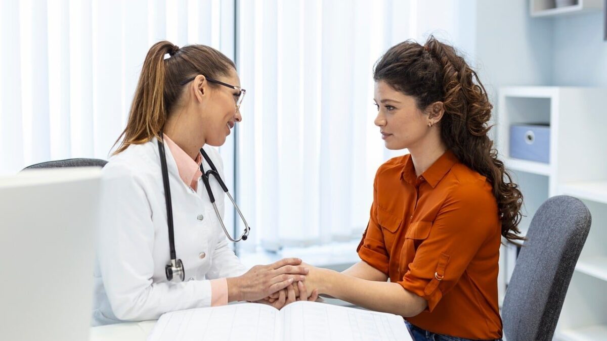 doctor, patient, gynecologist, women, females, healthcare and medicine, hospital, medical clinic, medicine, nurse, female doctor