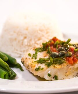 green beans on white ceramic plate