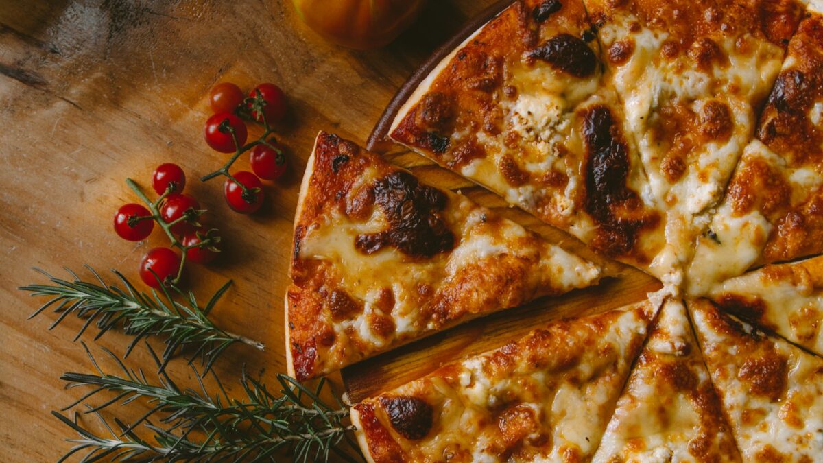 pizza with berries