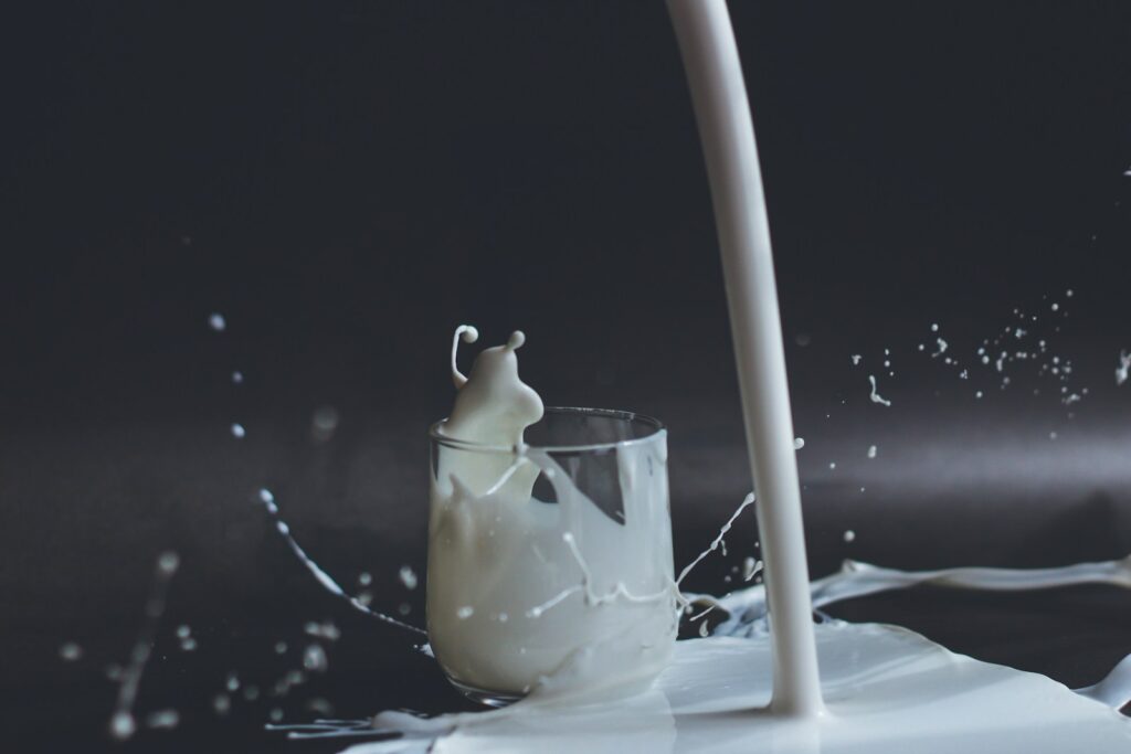 Pienas. Unsplash nuotr.
