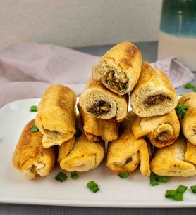 Greiti suktinukai su skumbre keptuvėje