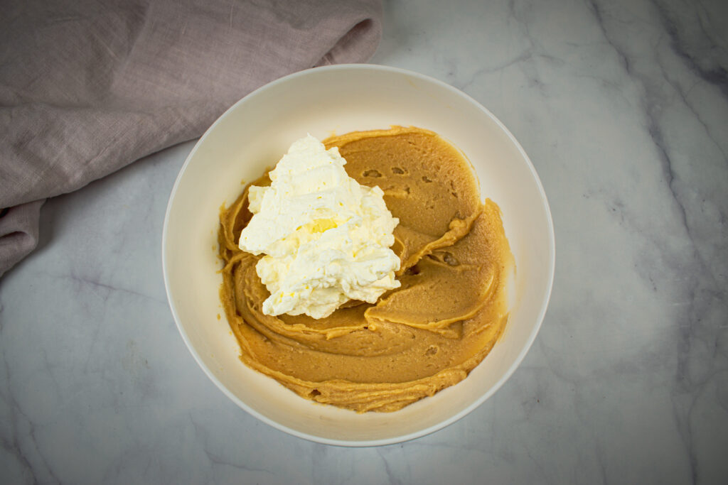 Riešutų sviesto ir šokolado putėsiai. Grietinėlė riešutai