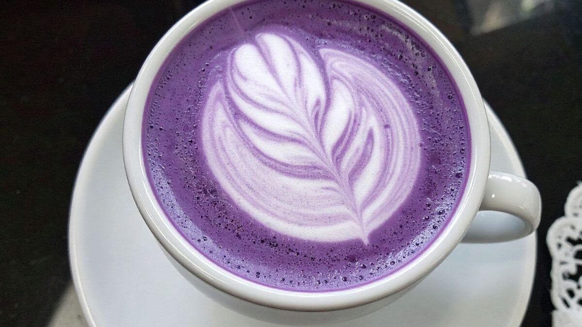 Ube latte. Canva nuotr.