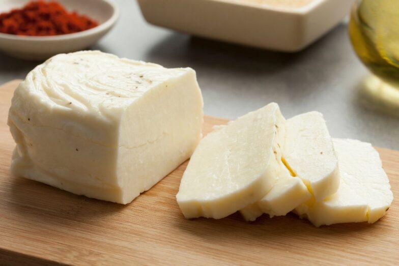 Halloumi“ sūris. Canva nuotr.
